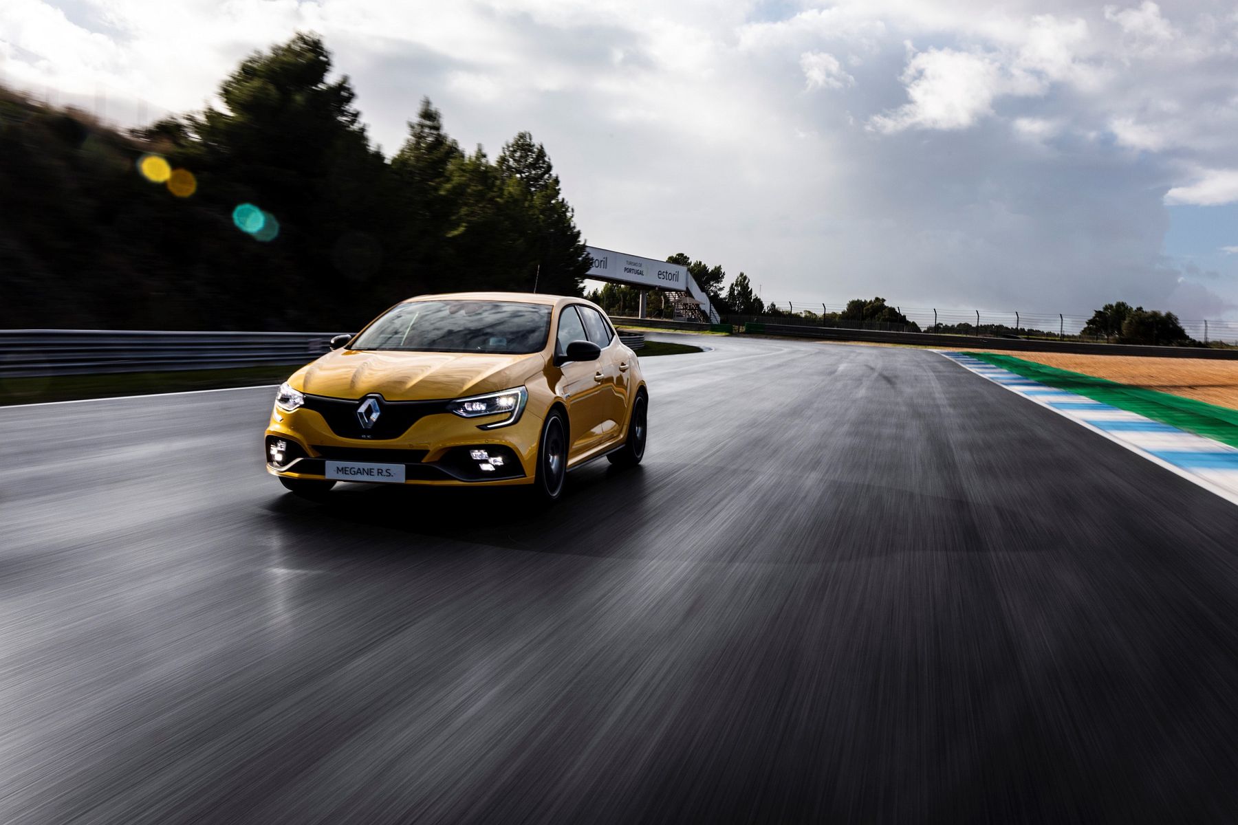 2018 – Essais presse Renault MEGANE IV R.S. TROPHY au Portugal