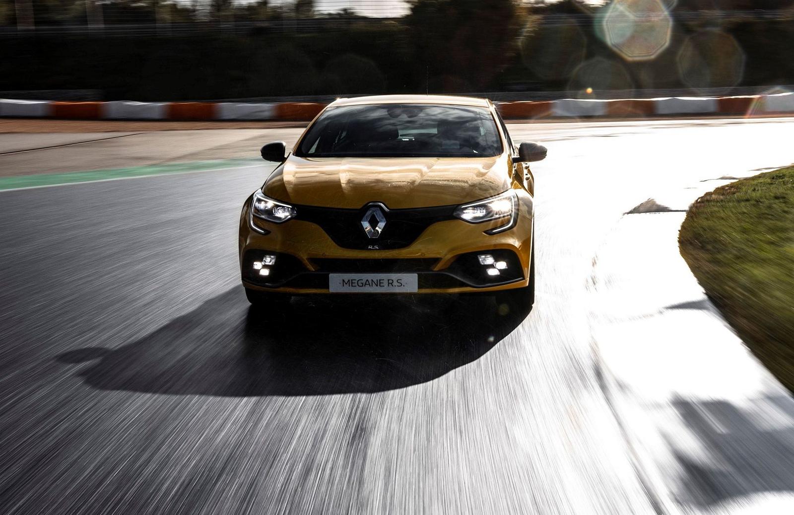 2018 – Essais presse Renault MEGANE IV R.S. TROPHY au Portugal