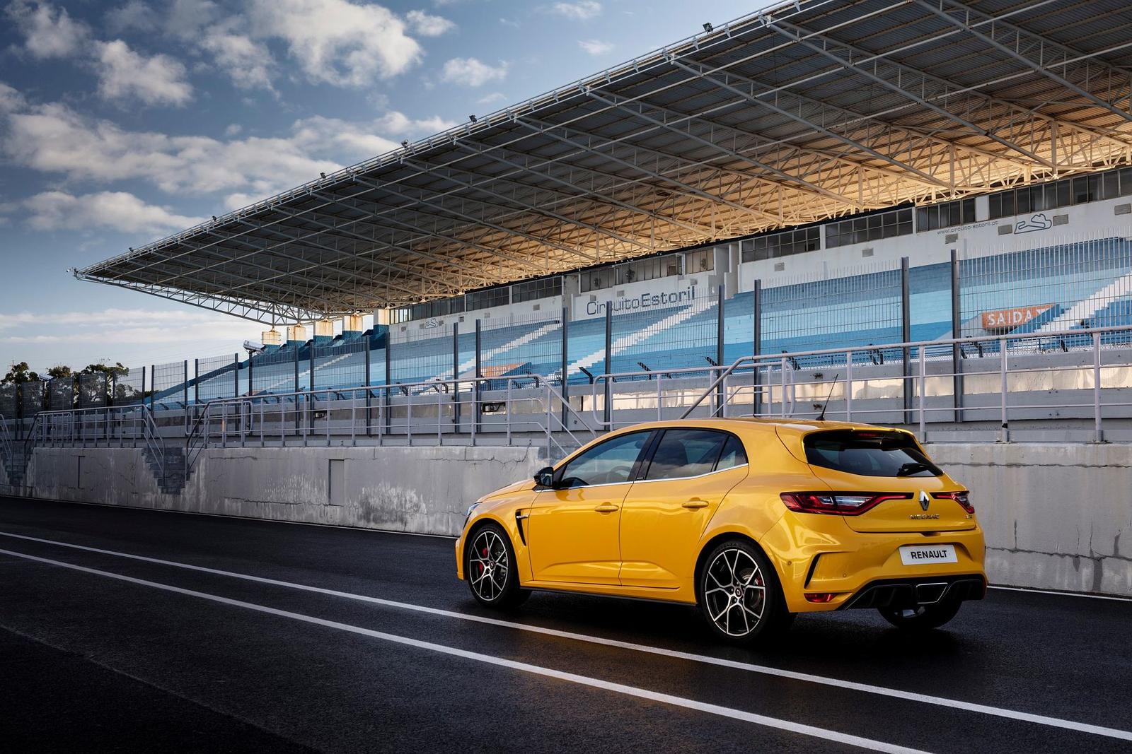 2018 – Essais presse Renault MEGANE IV R.S. TROPHY au Portugal