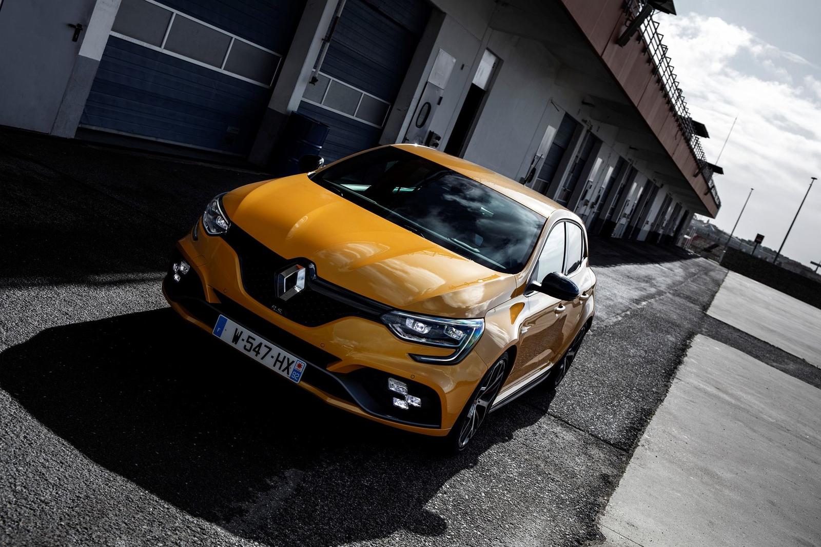 2018 – Essais presse Renault MEGANE IV R.S. TROPHY au Portugal