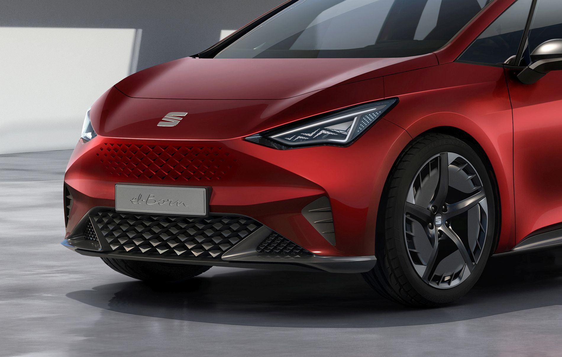 SEAT-el-Born-plugged-into-electric-mobility_01_HQ_1