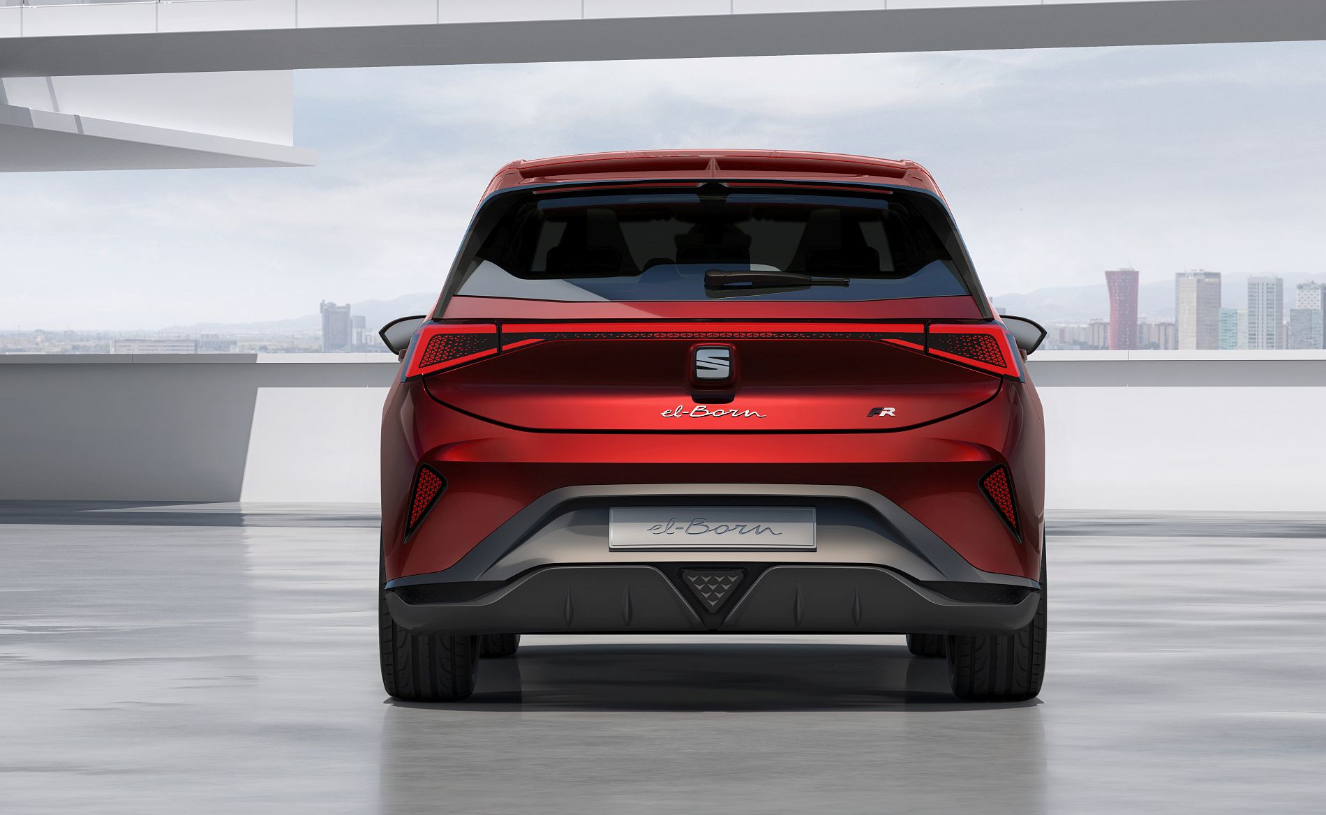 SEAT-el-Born-plugged-into-electric-mobility_05_HQ