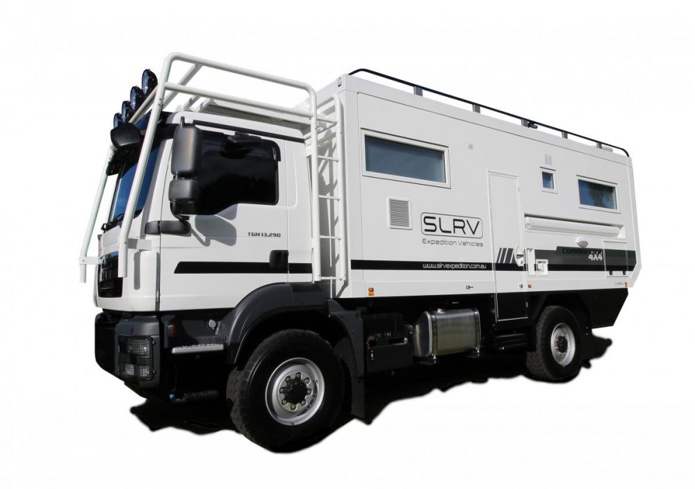 SLRV-Commander-white-1200×845