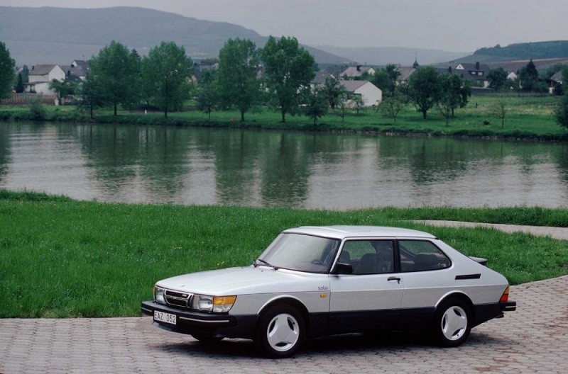 Saab-900-Aero