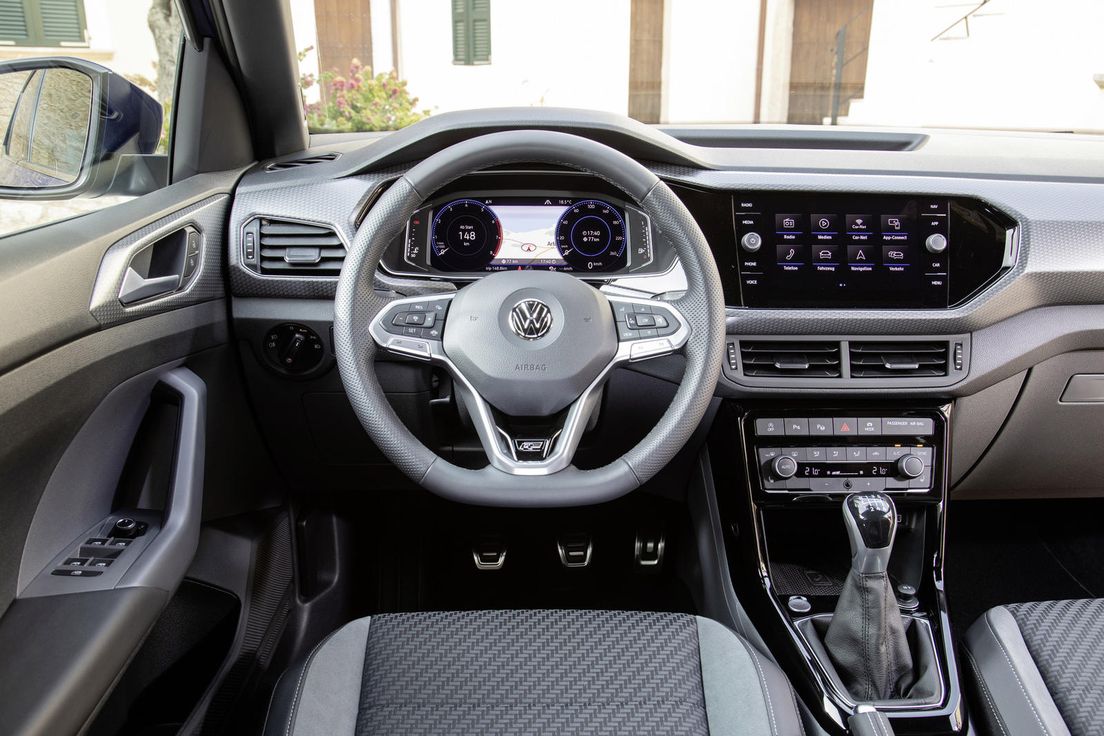 The new Volkswagen T-Cross