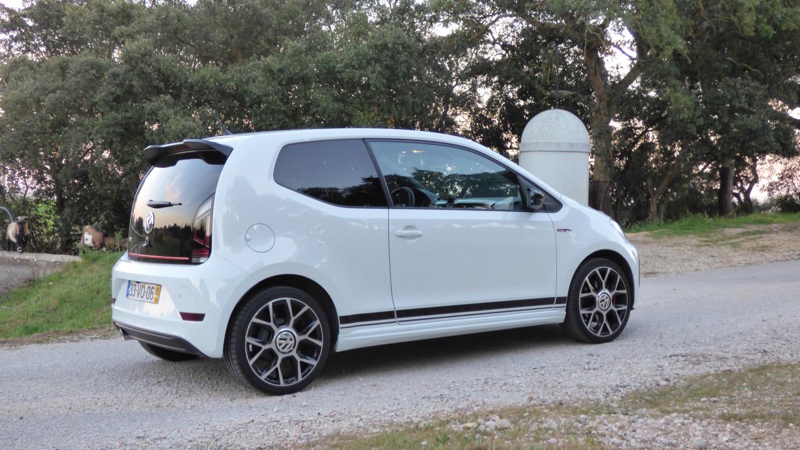 Volkswagen up GTI (3)