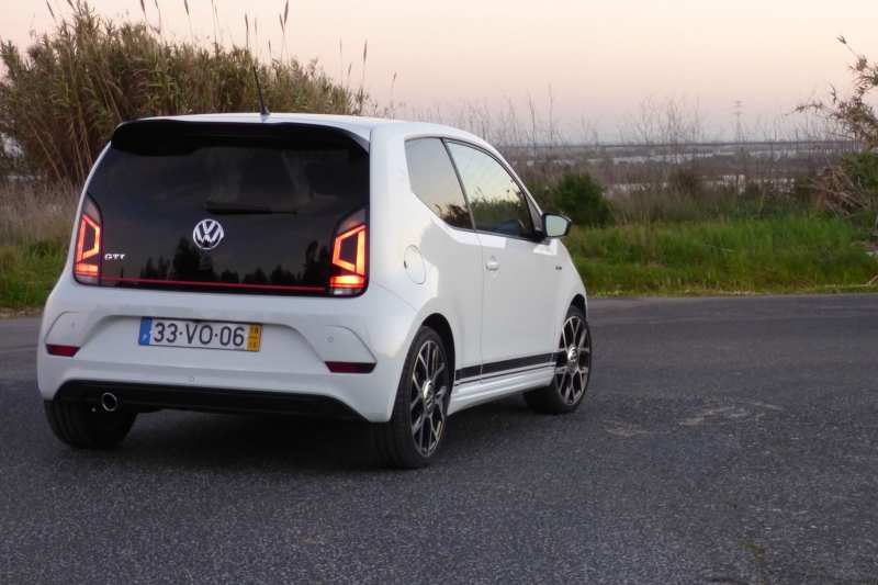 Volkswagen up GTI (5)