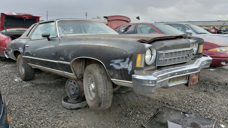 junked-1975-chevrolet-monte-carlo-landau-1 (11)