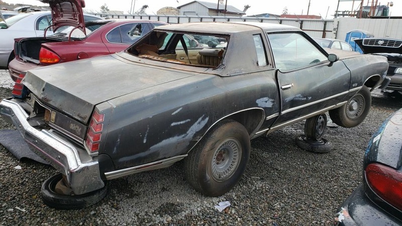 junked-1975-chevrolet-monte-carlo-landau-1 (16)