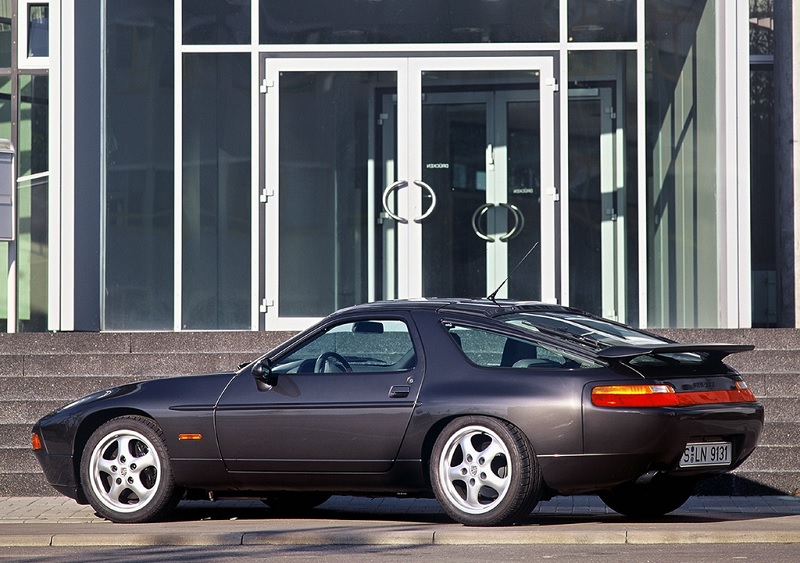 porsche_928_1991_images_1