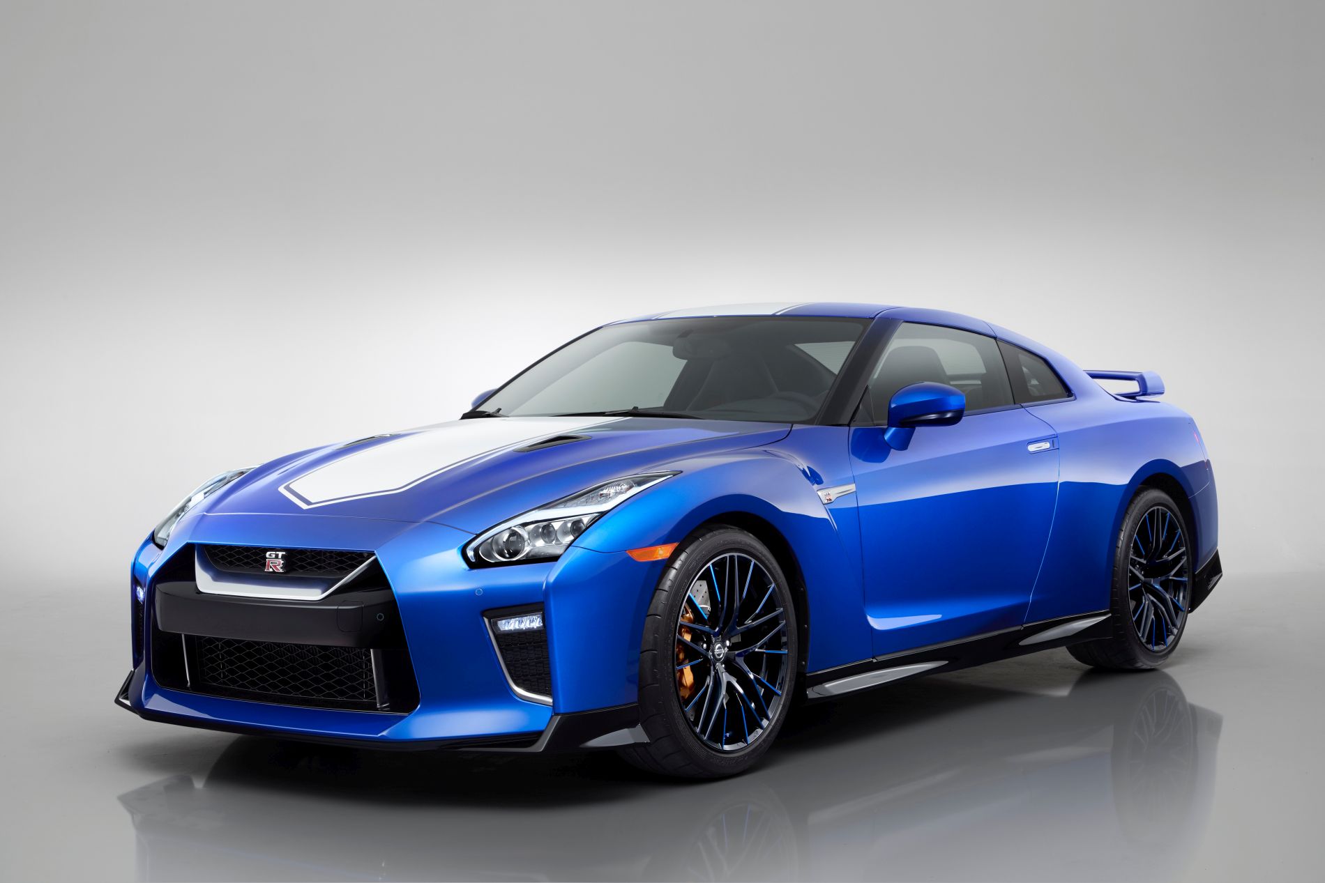 Nissan GT-R 50th Anniversary Edition debuts in New York