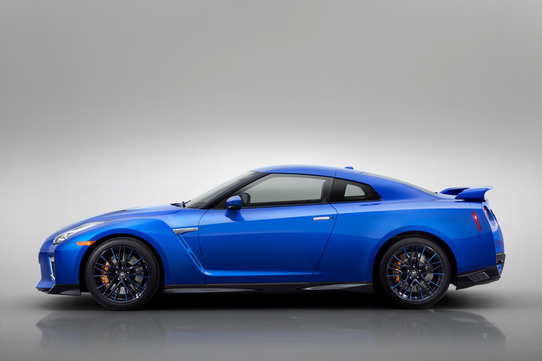 Nissan GT-R 50th Anniversary Edition debuts in New York