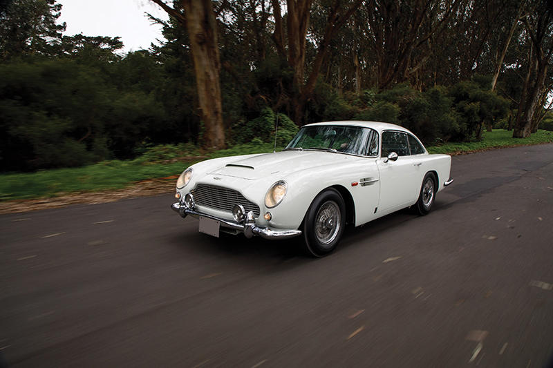 1964-Aston-Martin-DB5_0