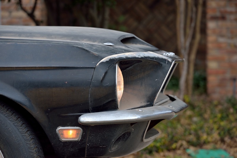 1968-Shelby-GT500-Fastback-Headlight