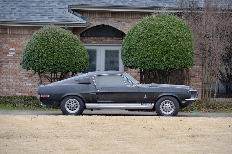 1968-Shelby-GT500-Fastback-Side-2