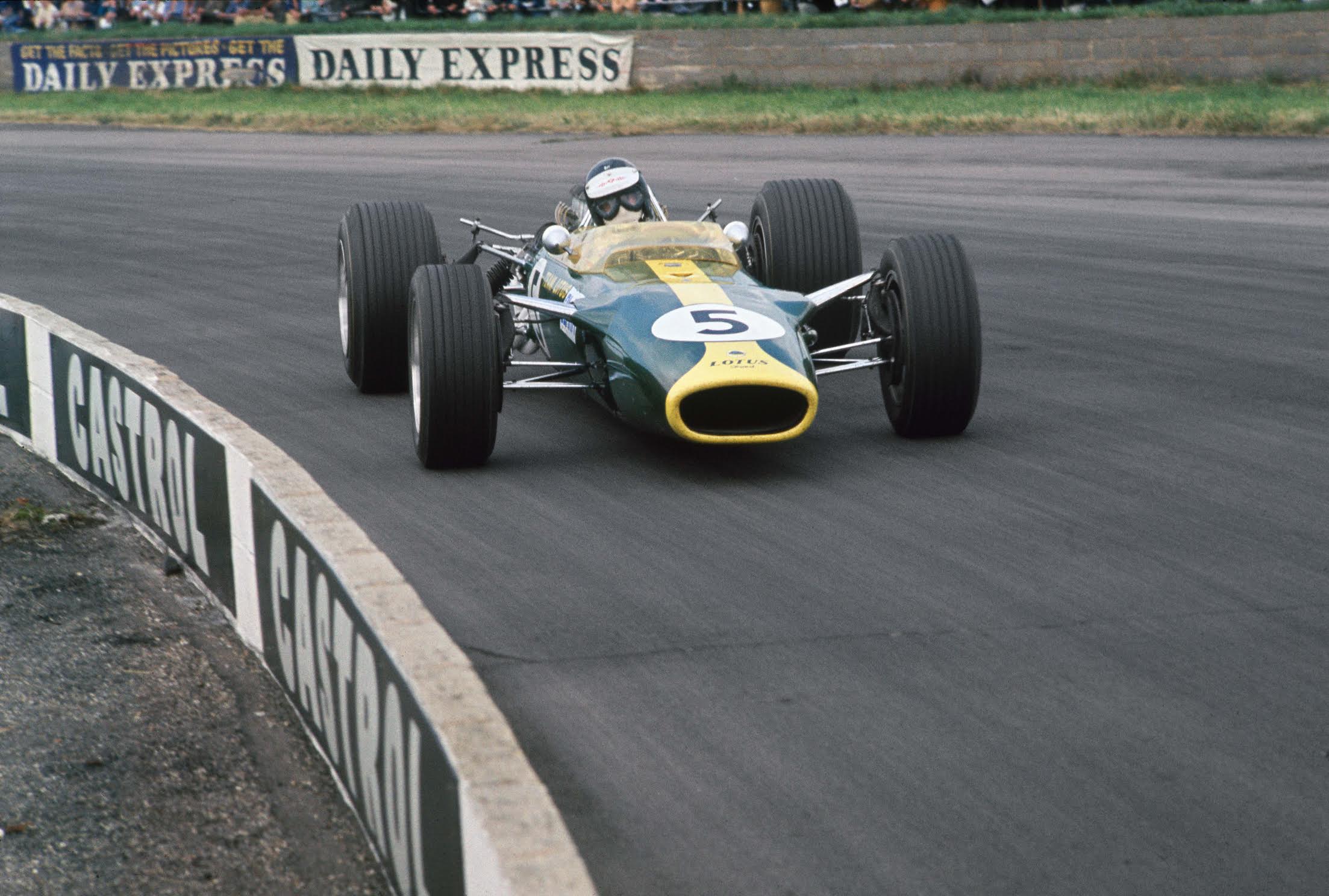 49-R2_R11 Jim Clark British GP 1967