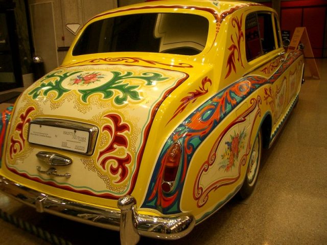 8-psychedelic_celeb_cars