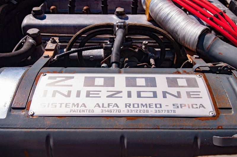 Alfa-Romeo-Spider-Veloce-Series-II-Engine-2