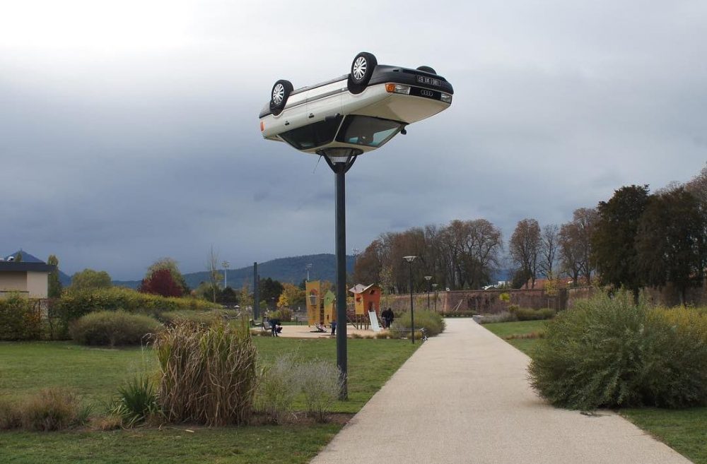Audi 80 Public Lamp