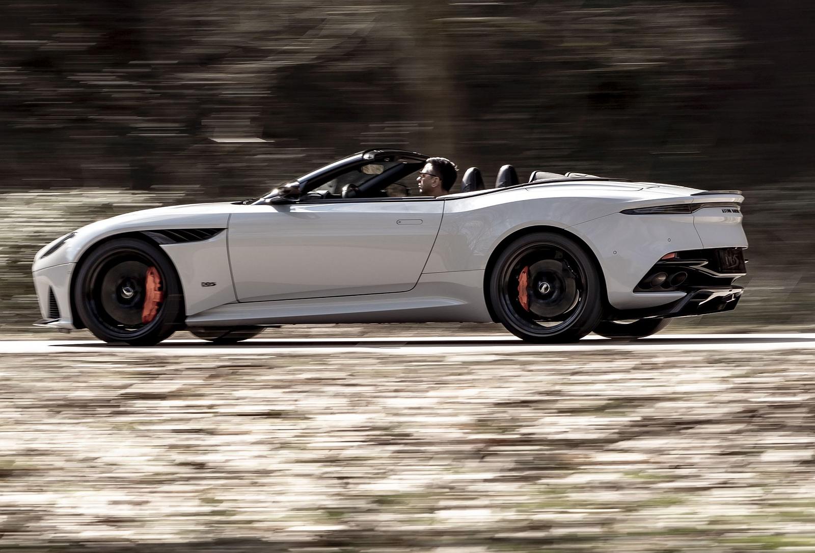 DBS Superleggera Volante (13)