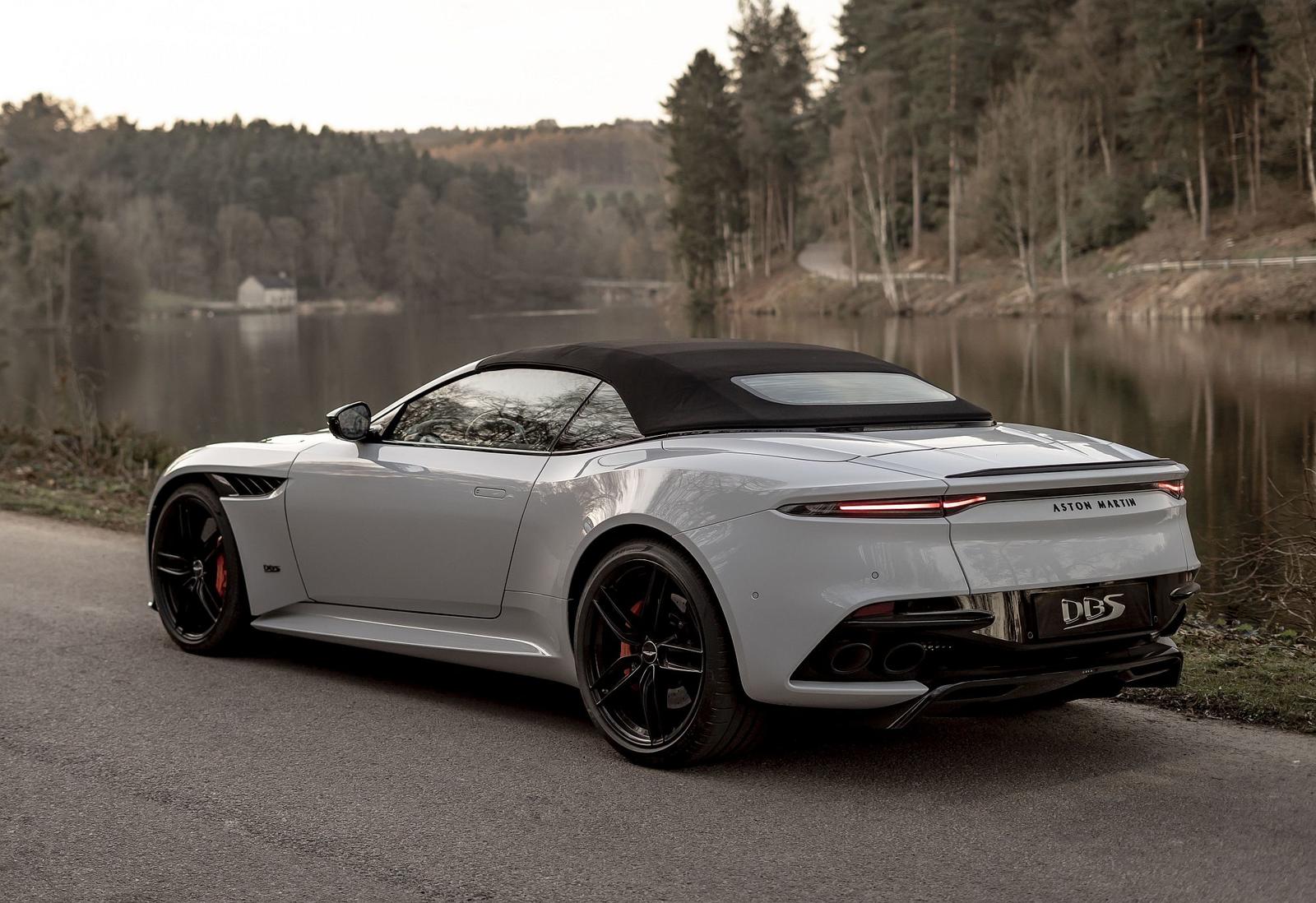 DBS Superleggera Volante (19)