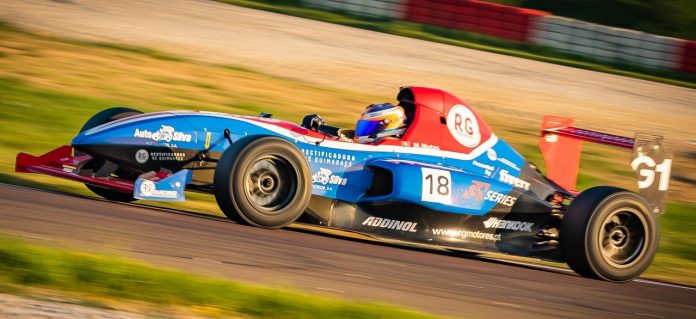 Foto4_Miguel Matos em pista_Easy-Resize.com