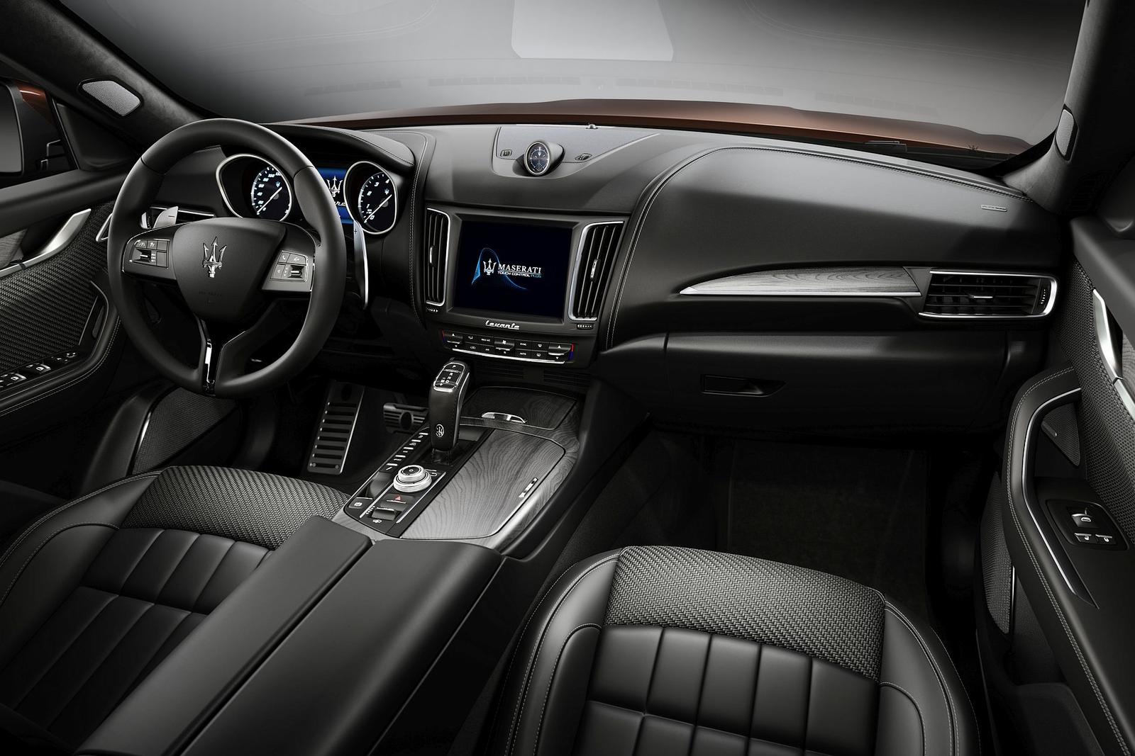 Maserati_Levante_Zegna_PELLETESSUTA_MY19_interior