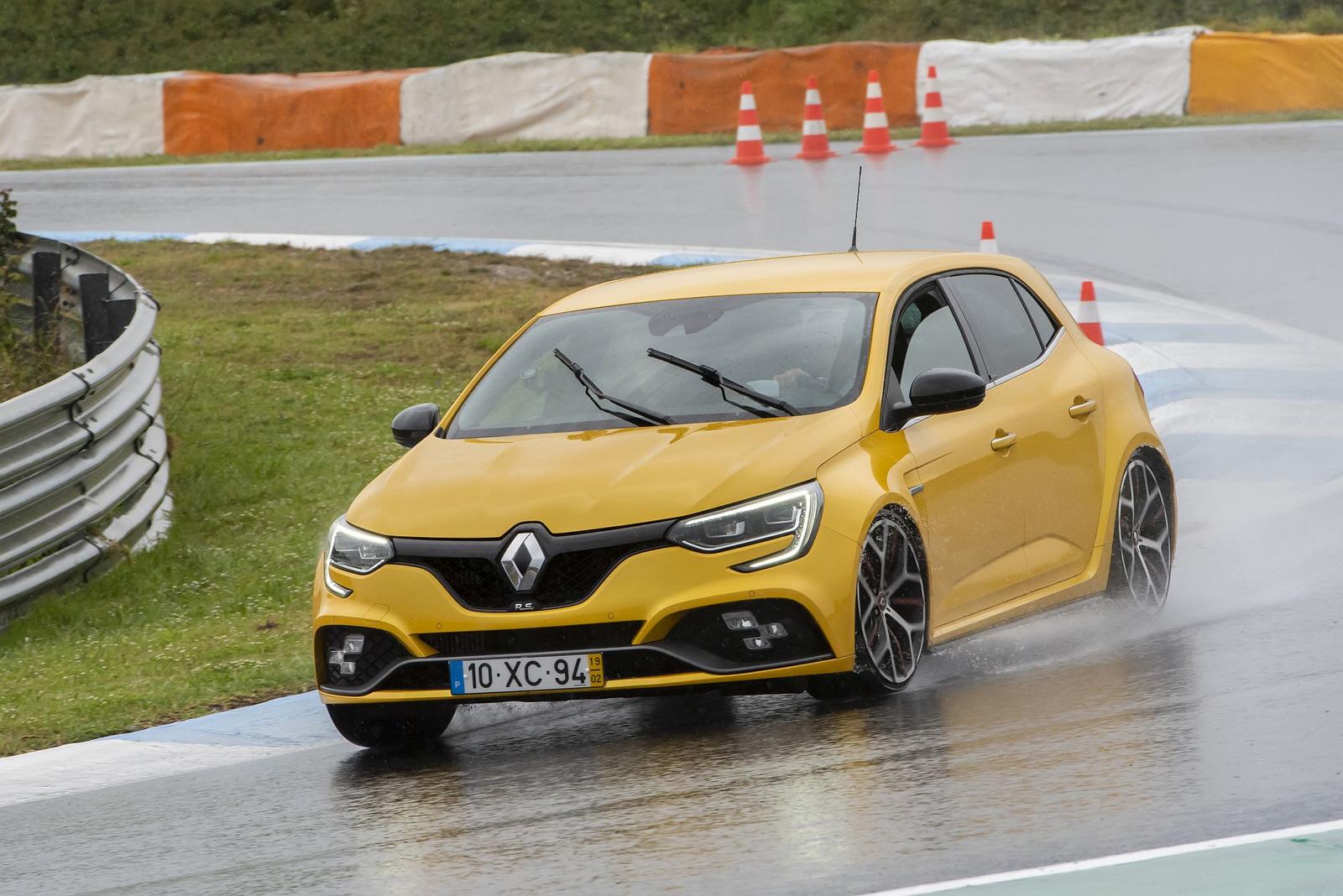 MeganeRS_Trophy_1414