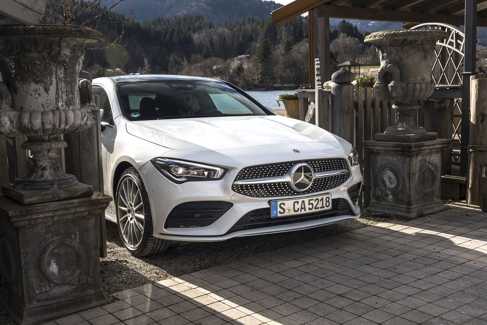 Der neue Mercedes-Benz CLA Coupé, München 2019

The new Mercedes-Benz CLA Coupe, Munich 2019