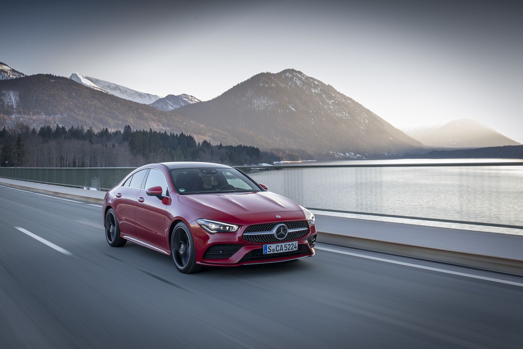 Der neue Mercedes-Benz CLA Coupé, München 2019

The new Mercedes-Benz CLA Coupe, Munich 2019