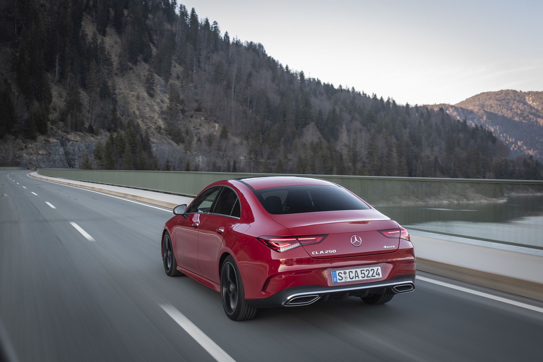 Der neue Mercedes-Benz CLA Coupé, München 2019

The new Mercedes-Benz CLA Coupe, Munich 2019