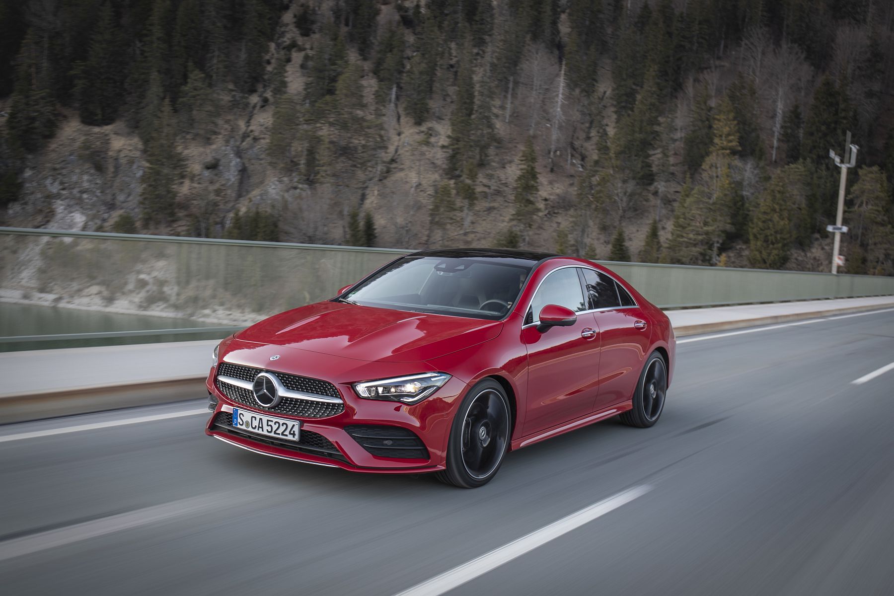 Mercedes-Benz CLA Coupé, Pressefahvorstellung. München 2019

Mercedes-Benz CLA Coupe, Press Test Drive. Munich 2019