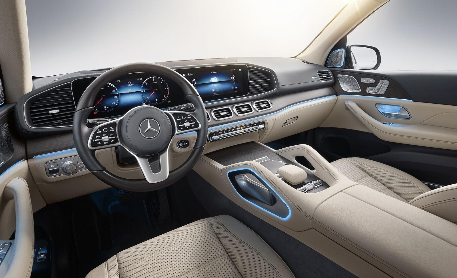 Der neue Mercedes-Benz GLS: Die S-Klasse unter den SUV

The new Mercedes-Benz GLS: The S-Class of SUVs
