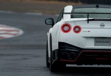 Nissan GT-R Nismo renovado e com edição 50th Anniversary