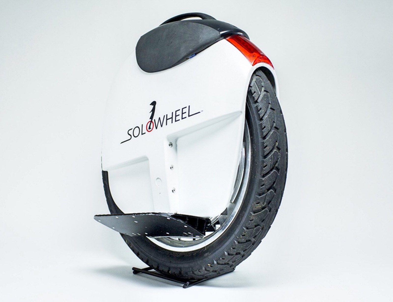 Solowheel-Xtreme-Electric-Unicycle-07