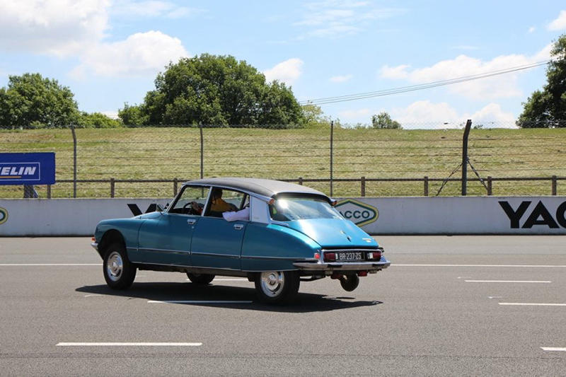 citroen_ds_trois_roues12