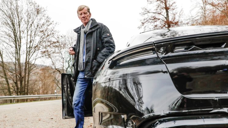 high_walter_röhrl_taycan_2019_porsche_ag-745×420