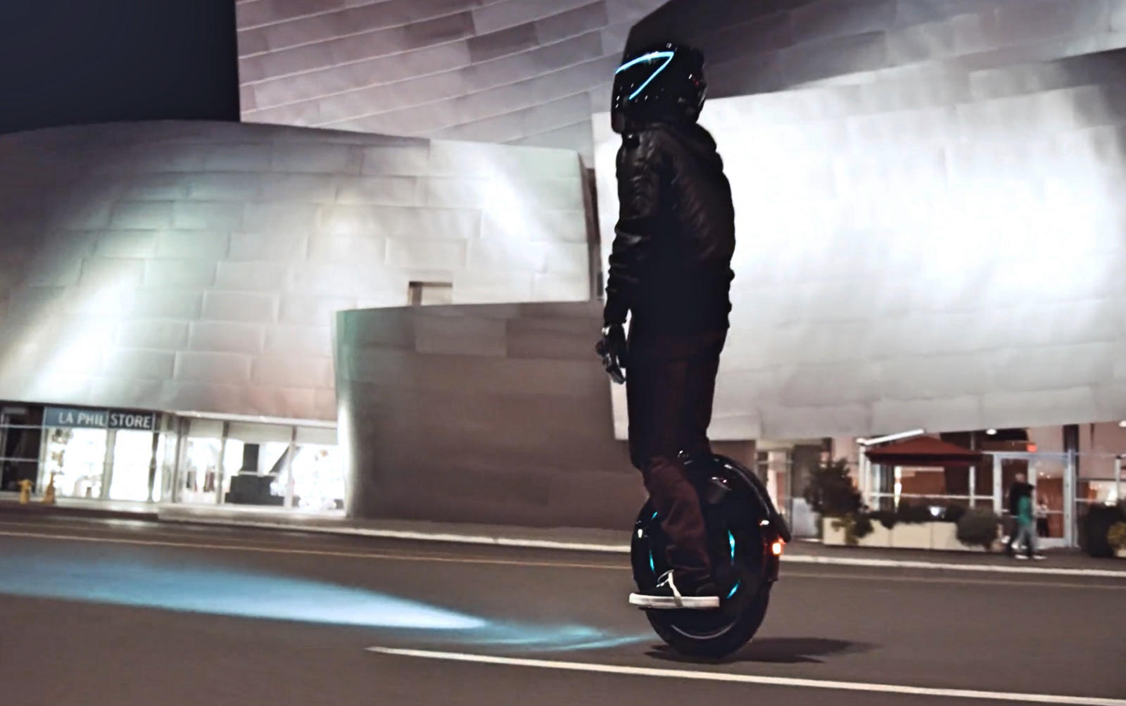 inmotion-v10-electric-unicycle-solowheel-personal-vehicle_downtown-night