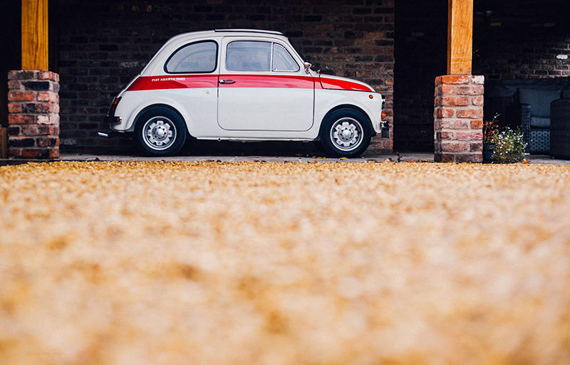 this-dream-garage-might-just-be-the-best-mix-of-old-and-new-1476934563681-2000×1283