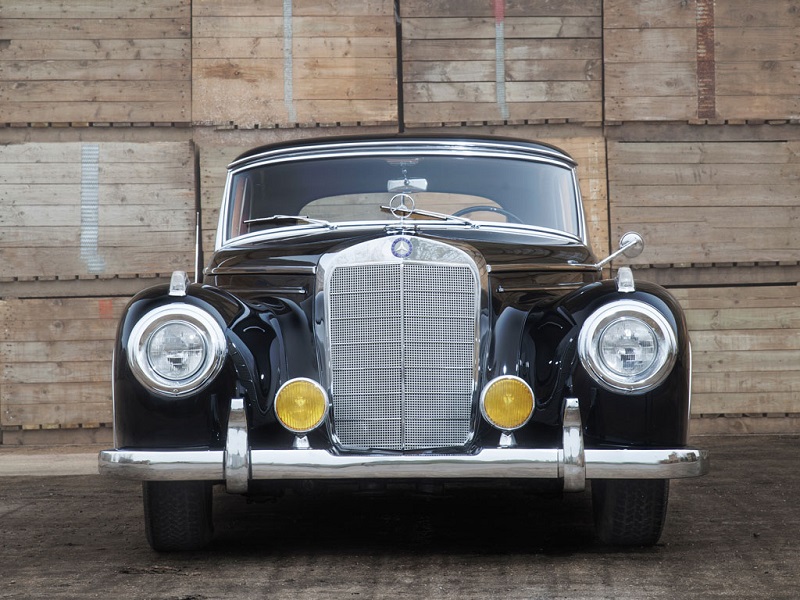 this-mercedes-benz-300-sc-is-old-school-luxury-for-autobahn-speeds-1476934544586