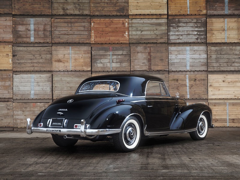 this-mercedes-benz-300-sc-is-old-school-luxury-for-autobahn-speeds-1476934544697