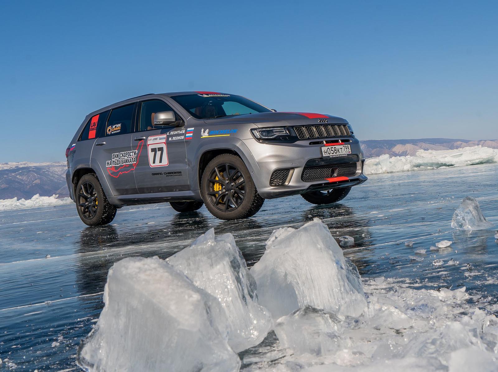 190502_Jeep_Grand-Cherokee-lago-Baika_1