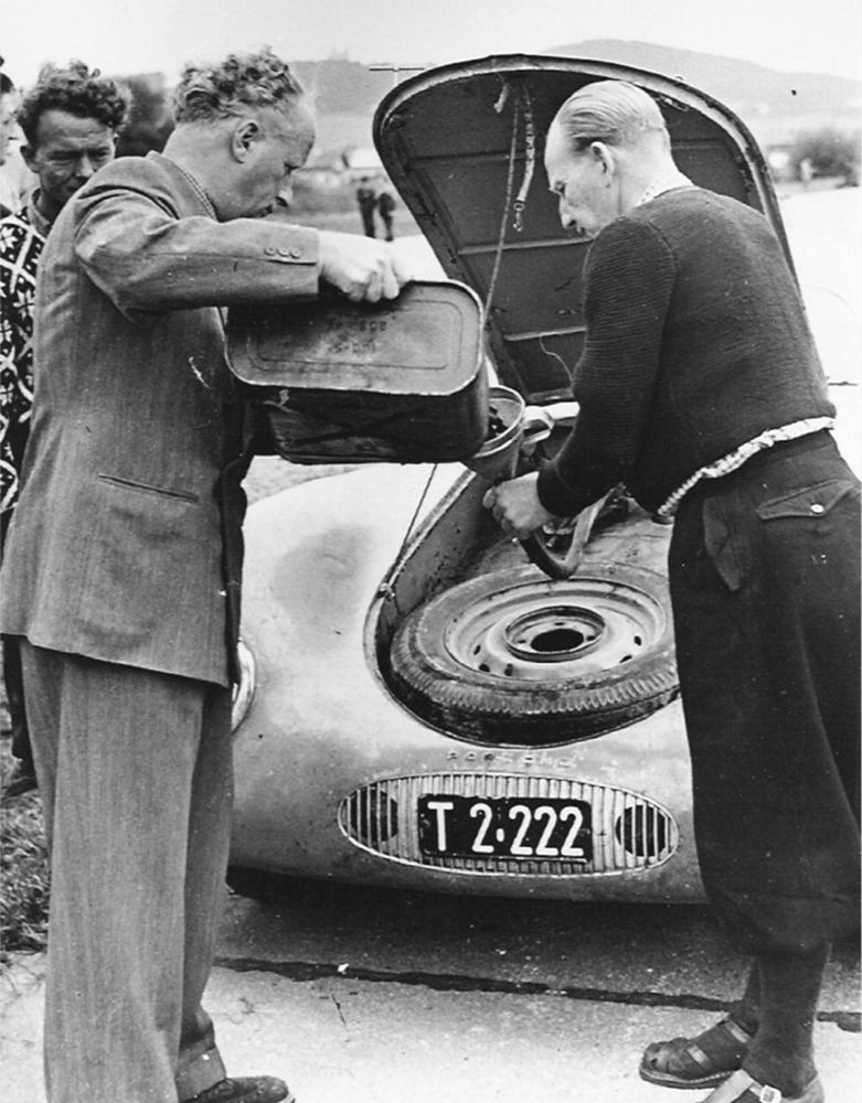 1939-Porsche-Type-64_13