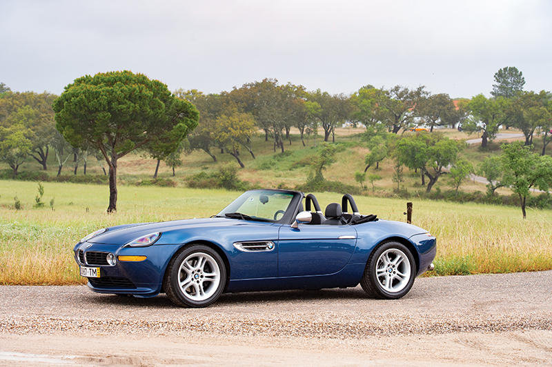 2001-BMW-Z8_0