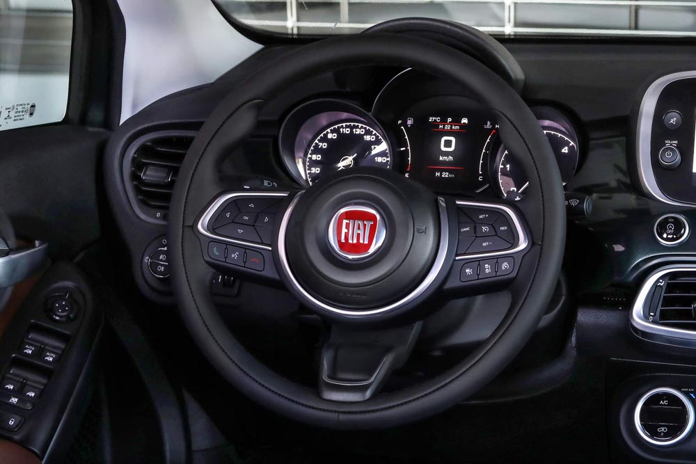 579aa335-2019-fiat-500x-35