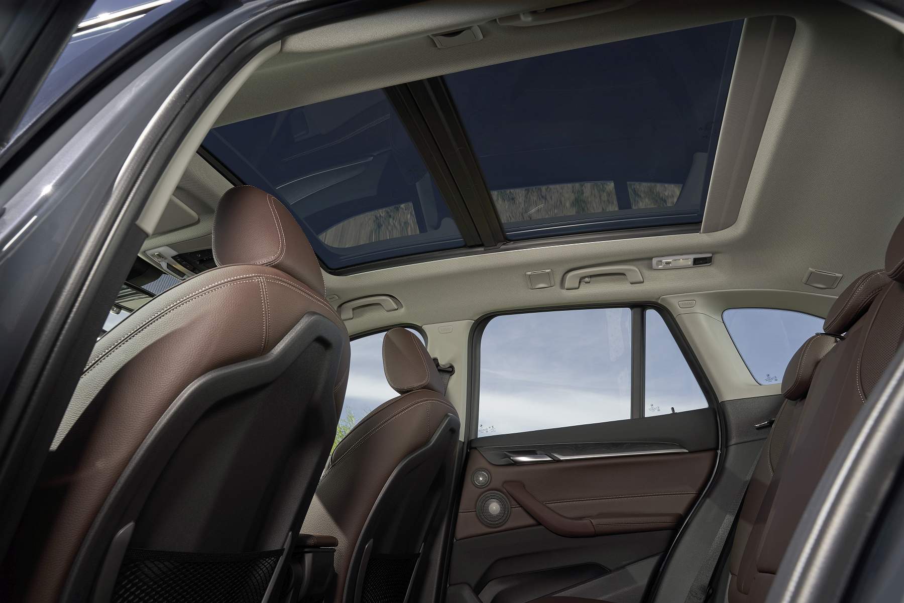 BMW X1 2019 interiores (7)