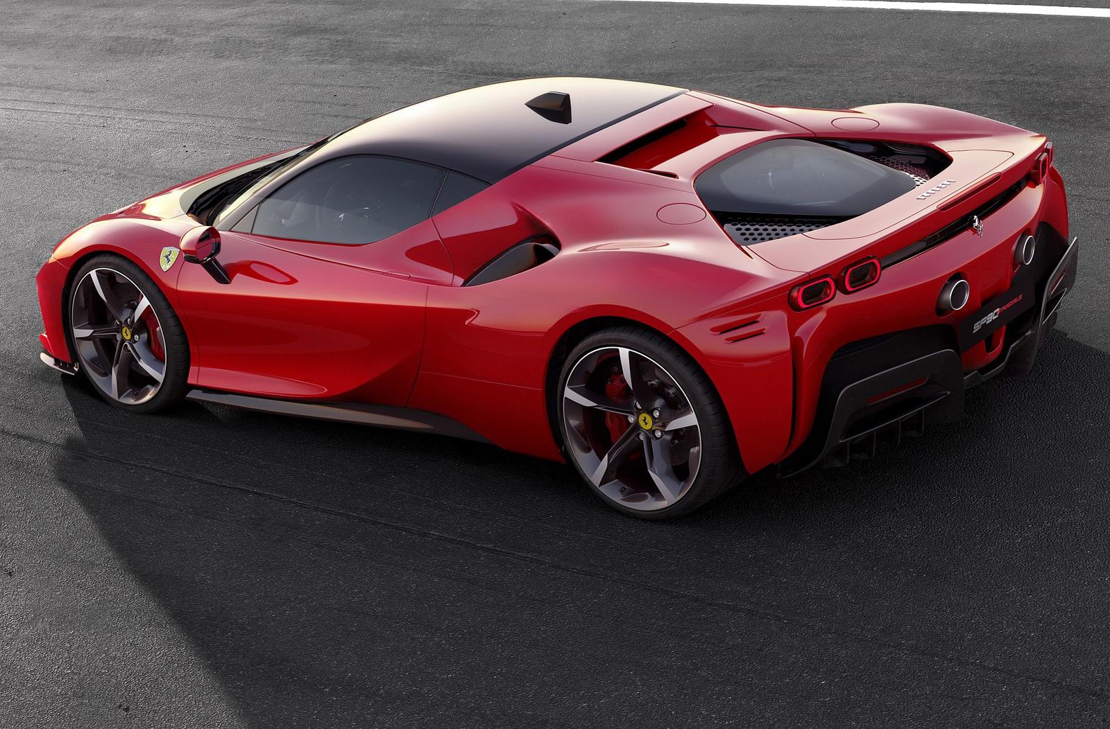 Ferrari_SF90_Stradale_3