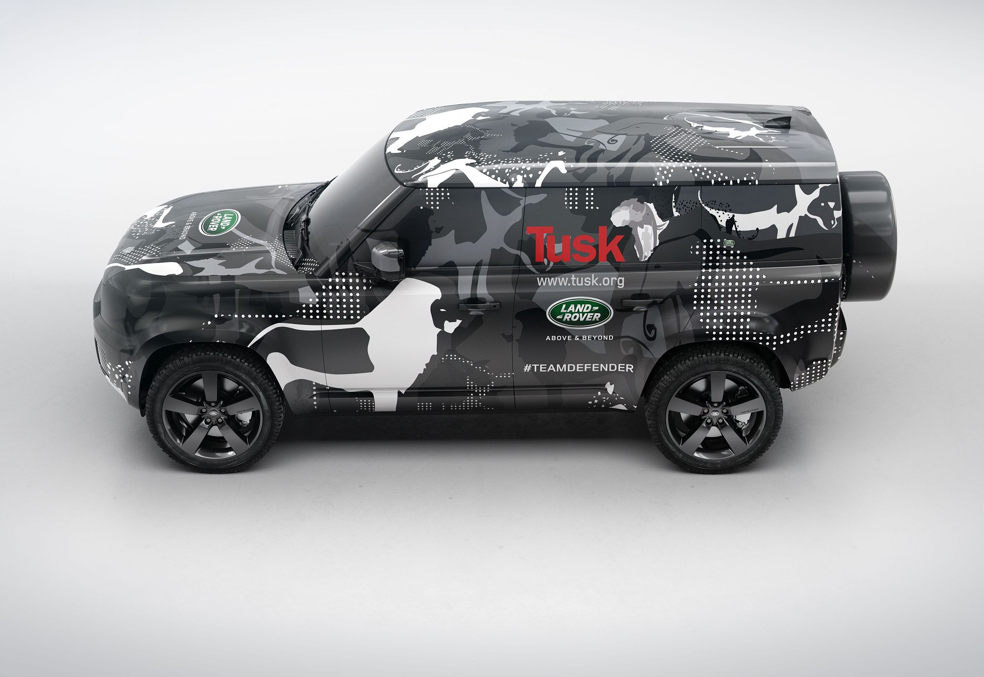 Land Rover Defender camuflado 2019 (1)