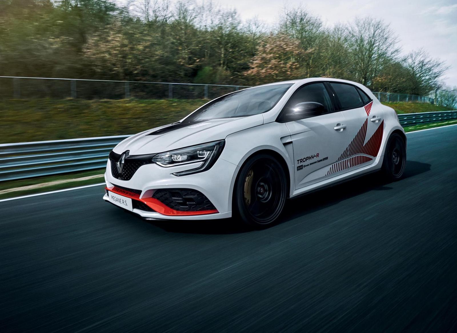 New Mégane R.S. Trophy-R fastest ever front-wheel-drive production car at the Nürburgring EMBARGO 14h00 210519 (4) (1)