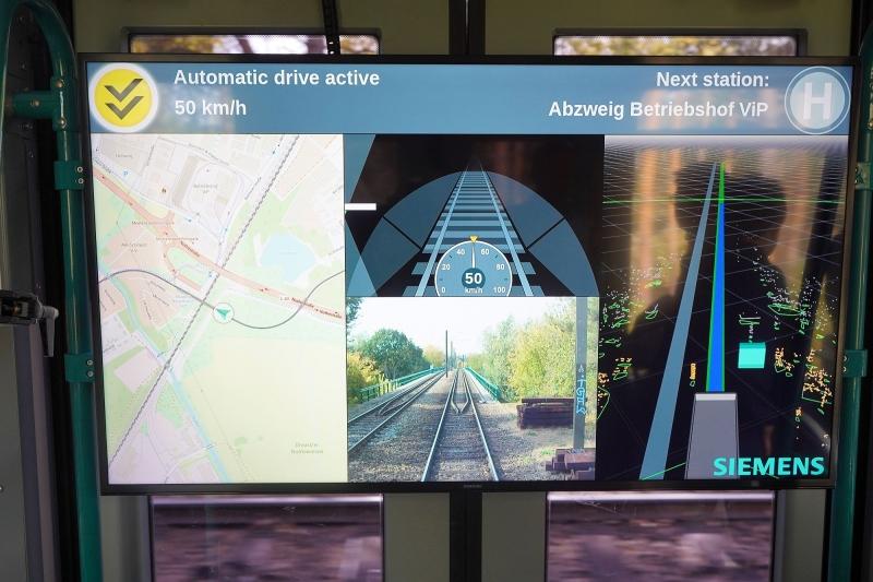 Siemens Mobility präsentiert erste autonom fahrende Straßenbahn der Welt / Siemens presents world’s first autonomous tram